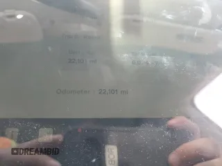 2022 Tesla Model Y Long Range z VIN 7SAYGDEE9NF455614, wystawiony jako Copart lot #57612985 z przebiegiem 22 101 mil mil oraz Szkoda całkowita • Salvage title. Historia ofert i sprzedaży dostępna na DreamBid. Obrazek 9.