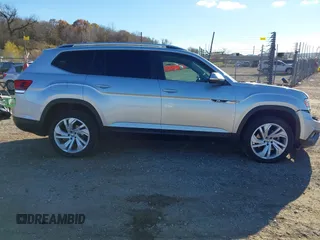 2018 Volkswagen Atlas SE with VIN 1V2DR2CA5JC533628, listed as a IAAI auction lot 40849747 with 109,838 mi miles and . Bid and sale history available at DreamBid. Image 14.