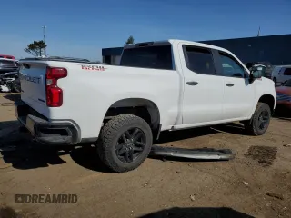 2021 Chevrolet Silverado 1500 Custom Trail Boss with VIN 1GCPYCEF3MZ352934, listed as a Copart auction lot 48747415 with 56,017 mi miles and Salvage Title. Bid and sale history available at DreamBid. Image 3.