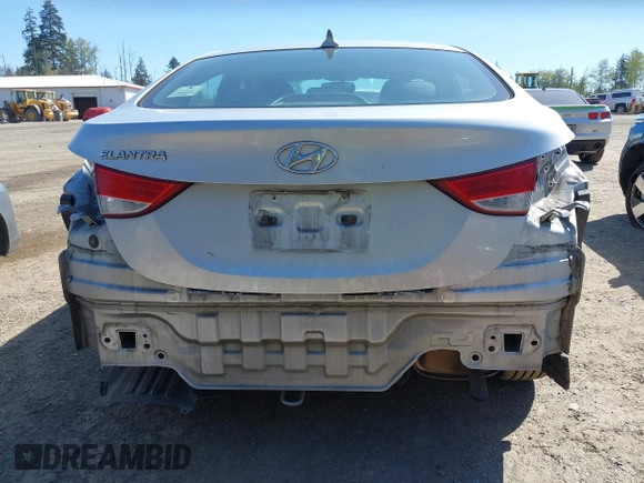 2013 Hyundai Elantra GLS z VIN 5NPDH4AE4DH333340, wystawiony jako IAAI lot #42068261 z przebiegiem 122 863 mil mil oraz . Historia ofert i sprzedaży dostępna na DreamBid. Obrazek 6.