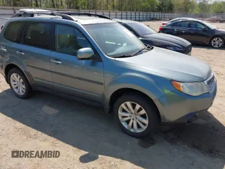 2011 Subaru Forester 2.5X Premium with VIN JF2SHBDC3BH709562, listed as a IAAI auction lot 42041802 with 181,525 mi miles. Bid and sale history available at carsss.com. Image 1.