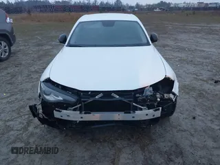 2017 Alfa Romeo Giulia Ti z VIN ZARFAECN2H7539370, wystawiony jako IAAI lot #41762612 z przebiegiem 100 629 mil mil oraz . Historia ofert i sprzedaży dostępna na DreamBid. Obrazek 13.