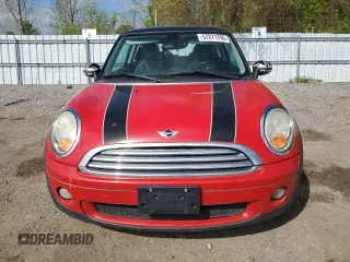 2010 MINI Hardtop с VIN WMWMF3C52ATZ65125, выставлен на аукционе Copart как лот 57271795 с пробегом Не указан миль и Чистый • Clean title. История ставок и продаж доступна на DreamBid. Изображение 5.