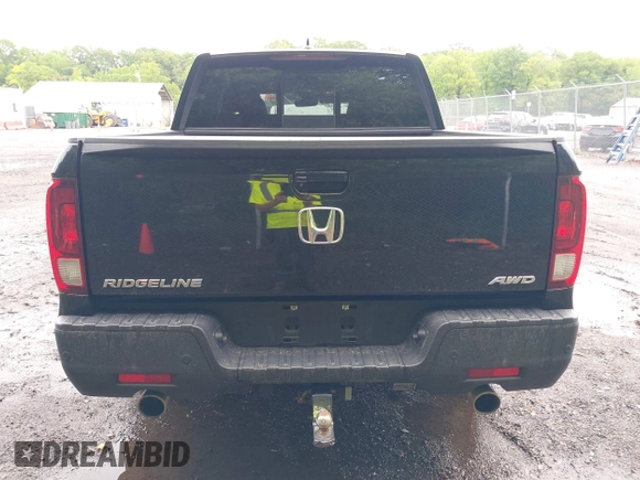 2021 Honda Ridgeline RTL-E with VIN 5FPYK3F75MB015370, listed as a IAAI auction lot 42253586 with 84,188 mi miles and . Bid and sale history available at DreamBid. Image 16.