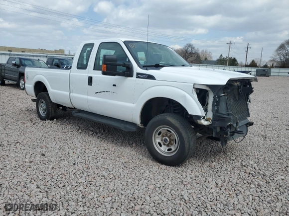 2015 Ford Super Duty F-250 SRW XLT with VIN 1FT7X2B65FED45334, listed as a Copart auction lot 49216525 with 182,864 mi miles and Salvage Title. Bid and sale history available at carsss.com. Image 4.