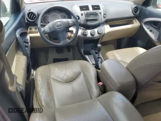 2010 Toyota RAV4 z VIN JTMKF4DV2A5020338, wystawiony jako Copart lot #64439535 z przebiegiem 173 545 mil mil oraz Czysty tytuł • Clean title. Historia ofert i sprzedaży dostępna na DreamBid. Obrazek 8.