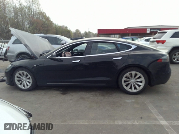 2017 Tesla Model S 60 с VIN 5YJSA1E13HF197109, выставлен на аукционе IAAI как лот 41926033 с пробегом 150 463 миль миль и . История ставок и продаж доступна на DreamBid. Изображение 14.