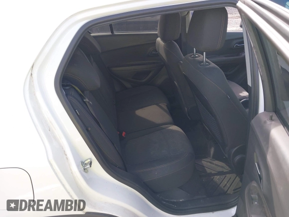 2020 Chevrolet Trax LS with VIN 3GNCJNSB2LL156965, listed as a IAAI auction lot 41966449 with 26,554 mi miles. Bid and sale history available at carsss.com. Image 8.