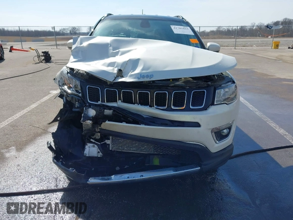 2020 Jeep Compass Limited with VIN 3C4NJDCB8LT101334, listed as a IAAI auction lot 41781815 with 44,144 mi miles. Bid and sale history available at carsss.com. Image 6.
