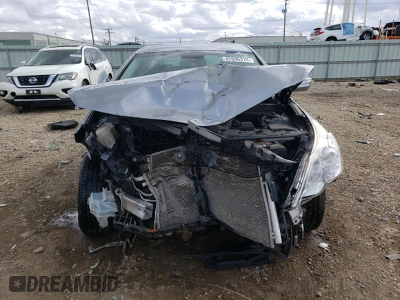 2016 Hyundai Azera z VIN KMHFG4JG2GA568792, wystawiony jako Copart lot #52696315 z przebiegiem 159 112 mil mil oraz Szkoda całkowita • Salvage title. Historia ofert i sprzedaży dostępna na DreamBid. Obrazek 5.