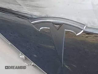 2020 Tesla Model 3 Long Range z VIN 5YJ3E1EB0LF636678, wystawiony jako IAAI lot #42575821 z przebiegiem 65 515 mil mil oraz . Historia ofert i sprzedaży dostępna na DreamBid. Obrazek 26.