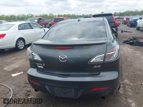 2011 Mazda 3 S Grand Touring z VIN JM1BL1W62B1395006, wystawiony jako IAAI lot #42213357 z przebiegiem 149 519 mil mil oraz . Historia ofert i sprzedaży dostępna na DreamBid. Obrazek 16.