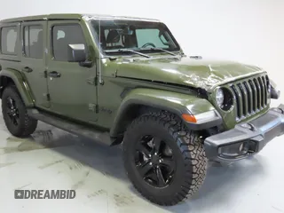 2021 Jeep Wrangler Unlimited Sahara Altitude z VIN 1C4HJXEM0MW655802, wystawiony jako Copart lot #65413235 z przebiegiem 48 130 mil mil oraz Szkoda całkowita • Salvage title. Historia ofert i sprzedaży dostępna na DreamBid. Obrazek 1.
