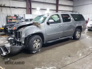 2007 Chevrolet Suburban LT with VIN 1GNFC16J47J214539, listed as a Copart auction lot 45556105 with 203,922 mi miles and Salvage Title. Bid and sale history available at carsss.com. Image 1.