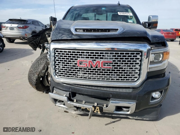 2017 GMC Sierra 2500HD Denali with VIN 1GT12UEY6HF190500, listed as a Copart auction lot 87604575 with 0 mi miles and Salvage Title. Bid and sale history available at carsss.com. Image 5.