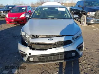 2019 Kia Forte LXS with VIN 3KPF24AD5KE130637, listed as a IAAI auction lot 41814708 with 130,012 mi miles. Bid and sale history available at carsss.com. Image 12.