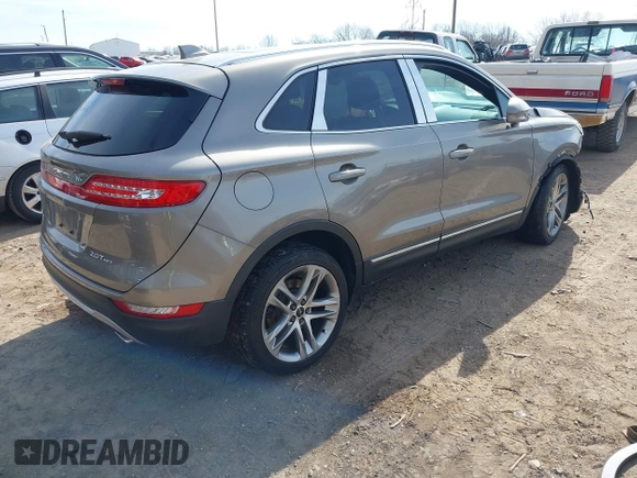 2017 Lincoln MKC Reserve with VIN 5LMCJ3D92HUL08269, listed as a IAAI auction lot 41859297 with 115,691 mi miles and . Bid and sale history available at DreamBid. Image 4.