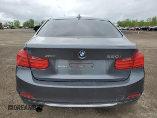 2013 BMW 3 Series 320i xDrive с VIN WBA3C3C53DF981650, выставлен на аукционе Copart как лот 58251005 с пробегом 178 714 миль миль и Списание • Salvage title. История ставок и продаж доступна на DreamBid. Изображение 6.