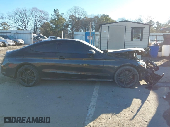 2018 Mercedes-Benz C 300 с VIN WDDWJ4KB8JF700558, выставлен на аукционе IAAI как лот 41335869 с пробегом 132 000 миль миль и . История ставок и продаж доступна на DreamBid. Изображение 13.