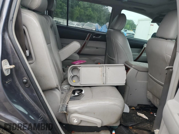 2012 Toyota Highlander Limited z VIN 5TDYK3EH4CS076738, wystawiony jako Copart lot #58552115 z przebiegiem 298 533 mil mil oraz Szkoda całkowita • Salvage title. Historia ofert i sprzedaży dostępna na DreamBid. Obrazek 11.