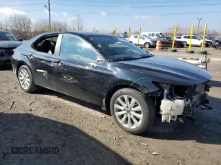 2020 Toyota Camry LE with VIN 4T1L11AK4LU509761, listed as a Copart auction lot 47563265 with 137,457 mi miles and Salvage Title. Bid and sale history available at carsss.com. Image 4.