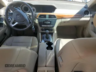 2014 Mercedes-Benz C 250 Sport с VIN WDDGF4HB1ER306501, выставлен на аукционе Copart как лот 73773934 с пробегом Не указан миль и Списание • Salvage title. История ставок и продаж доступна на DreamBid. Изображение 8.