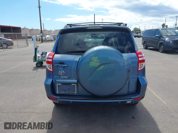 2010 Toyota RAV4 Limited с VIN JTMYK4DVXA5027222, выставлен на аукционе IAAI как лот 42057063 с пробегом 135 259 миль миль и . История ставок и продаж доступна на DreamBid. Изображение 16.