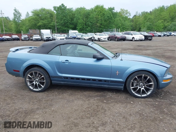 2006 Ford Mustang Standard с VIN 1ZVHT84N765220050, выставлен на аукционе IAAI как лот 42231993 с пробегом 123 880 миль миль и . История ставок и продаж доступна на DreamBid. Изображение 13.