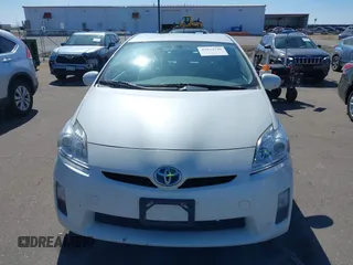 2011 Toyota Prius I with VIN JTDKN3DU1B0270124, listed as a IAAI auction lot 41871546 with 272,088 mi miles. Bid and sale history available at carsss.com. Image 12.