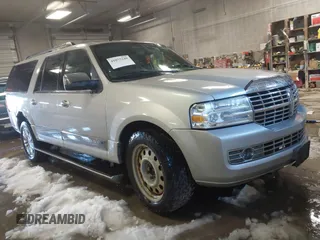 2007 Lincoln Navigator z VIN 5LMFL28537LJ14461, wystawiony jako IAAI lot #41075349 z przebiegiem 237 462 mil mil oraz . Historia ofert i sprzedaży dostępna na DreamBid. Obrazek 1.