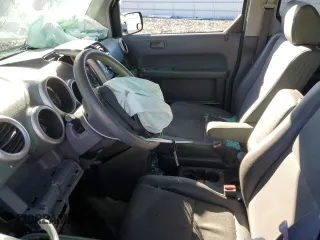 2004 Honda Element EX z VIN 5J6YH27504L004976, wystawiony jako Copart lot #75690404 z przebiegiem Nie podano mil oraz Szkoda całkowita • Salvage title. Historia ofert i sprzedaży dostępna na DreamBid. Obrazek 7.