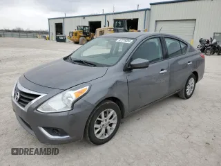 2019 Nissan Versa SV z VIN 3N1CN7AP0KL823569, wystawiony jako Copart lot #47276305 z przebiegiem 87 610 mil mil oraz Szkody całkowita. Historia ofert i sprzedaży dostępna na DreamBid. Obrazek 1.