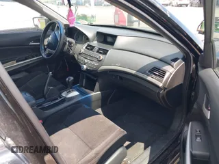 2009 Honda Accord EX z VIN 1HGCP26799A197400, wystawiony jako IAAI lot #42326338 z przebiegiem 159 243 mil mil oraz . Historia ofert i sprzedaży dostępna na DreamBid. Obrazek 5.