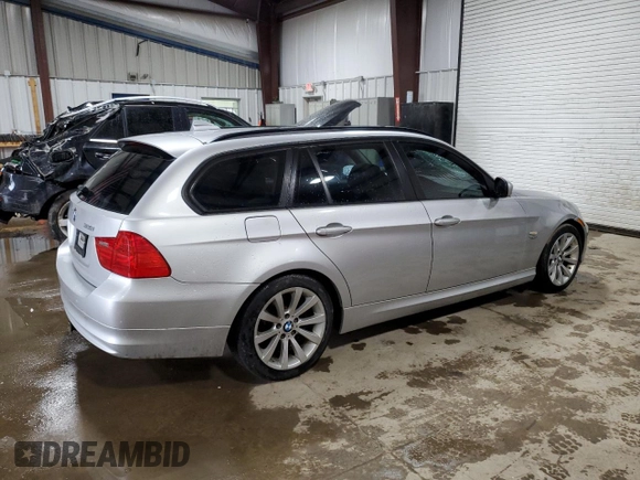 2011 BMW 3 Series 328i xDrive with VIN WBAUU3C56BA541692, listed as a Copart auction lot 44455995 with Not Provided miles and Salvage Title. Bid and sale history available at DreamBid. Image 3.