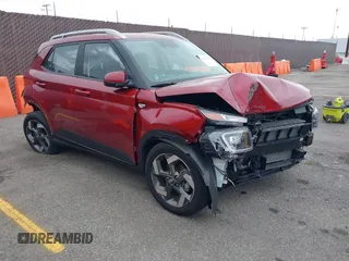 2024 Hyundai Venue SEL z VIN KMHRC8A38RU311795, wystawiony jako IAAI lot #42057265 z przebiegiem 5485 mil mil oraz . Historia ofert i sprzedaży dostępna na DreamBid. Obrazek 1.