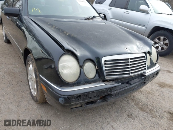 1997 Mercedes-Benz E-Class with VIN WDBJF72F9VA589689, listed as a IAAI auction lot 41929830 with 172,334 mi miles. Bid and sale history available at carsss.com. Image 6.