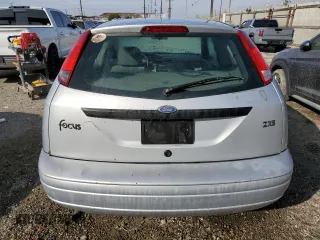 2003 Ford Focus ZX3 with VIN 3FAFP31Z33R178841, listed as a Copart auction lot 43453095 with 187,698 mi miles and Salvage title. Bid and sale history available at DreamBid. Image 6.