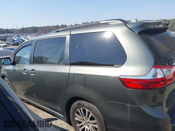 2018 Toyota Sienna XLE Auto Access Seat with VIN 5TDYZ3DC6JS931549, listed as a IAAI auction lot 41792676 with 115,673 mi miles. Bid and sale history available at carsss.com. Image 14.