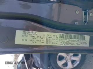 2019 Jeep Compass Latitude z VIN 3C4NJDBB5KT660906, wystawiony jako IAAI lot #42109583 z przebiegiem Nie podano mil oraz . Historia ofert i sprzedaży dostępna na DreamBid. Obrazek 9.
