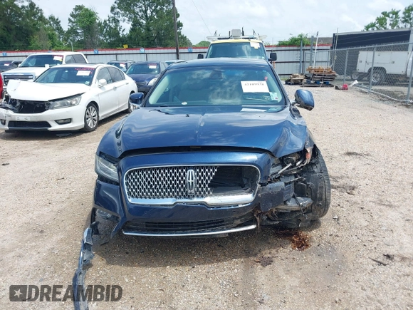 2017 Lincoln Continental Reserve with VIN 1LN6L9RP9H5602332, listed as a IAAI auction lot 42109938 with 113,549 mi miles and . Bid and sale history available at DreamBid. Image 12.