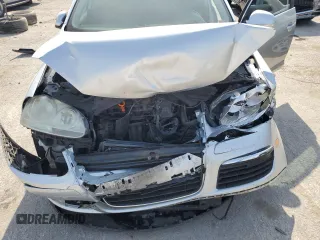 2008 Volkswagen Jetta SE with VIN 3VWRM71K18M154534, listed as a Copart auction lot 60635345 with 109,274 mi miles and Salvage title. Bid and sale history available at DreamBid. Image 11.