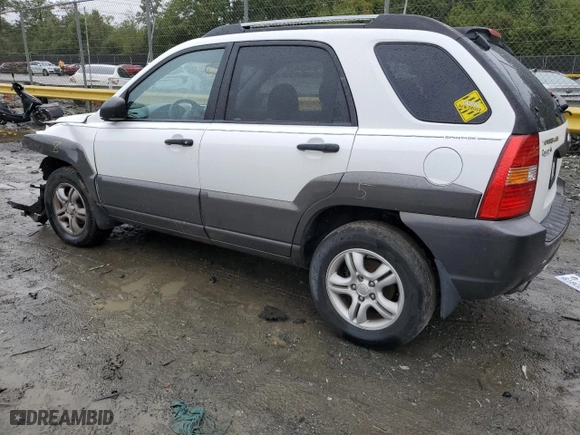 2006 Kia Sportage LX with VIN KNDJF723567284907, listed as a Copart auction lot 72997004 with 170,569 mi miles and Salvage Title. Bid and sale history available at carsss.com. Image 2.
