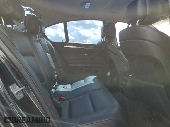 2013 BMW 5 Series 528i with VIN WBAXG5C5XDD234995, listed as a Copart auction lot 48617145 with 165,889 mi miles and Clean Title. Bid and sale history available at carsss.com. Image 10.