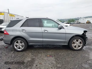 2013 Mercedes-Benz M 350 with VIN 4JGDA5HB9DA154879, listed as a IAAI auction lot 42646238 with 123,344 mi miles and . Bid and sale history available at DreamBid. Image 14.