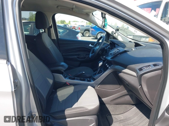2013 Ford Escape SE with VIN 1FMCU9GX5DUB17091, listed as a IAAI auction lot 42047494 with 137,500 mi miles and . Bid and sale history available at DreamBid. Image 5.