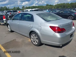 2008 Toyota Avalon XL with VIN 4T1BK36B48U312044, listed as a IAAI auction lot 40394391 with 197,886 mi miles. Bid and sale history available at carsss.com. Image 3.