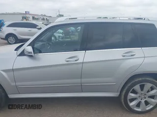 2011 Mercedes-Benz GLK 350 with VIN WDCGG5GB5BF574800, listed as a IAAI auction lot 41937786 with 61,521 mi miles and . Bid and sale history available at DreamBid. Image 14.