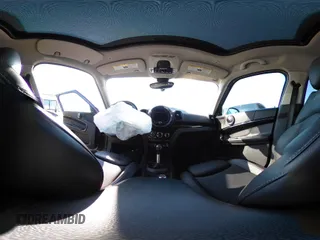 2019 MINI Countryman Cooper S с VIN WMZYT3C55K3E97201, выставлен на аукционе IAAI как лот 40550228 с пробегом Не указан миль и . История ставок и продаж доступна на DreamBid. Изображение 18.