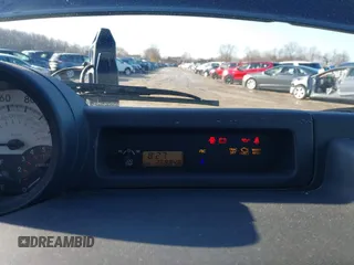 2006 Scion xB z VIN JTLKT334364114788, wystawiony jako IAAI lot #41759918 z przebiegiem 268 848 mil mil oraz . Historia ofert i sprzedaży dostępna na DreamBid. Obrazek 7.