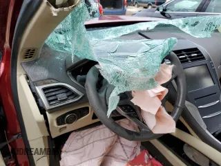 2014 Lincoln MKZ с VIN 3LN6L2G9XER829307, выставлен на аукционе Copart как лот 56023824 с пробегом Не указан миль и На запчасти • Non repairable. История ставок и продаж доступна на DreamBid. Изображение 9.